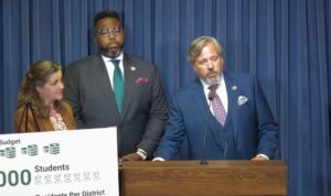 Martwick introduces legislation to allow compensation for Chicago Elected School Board members